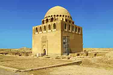 issyk-kul-lake image-10