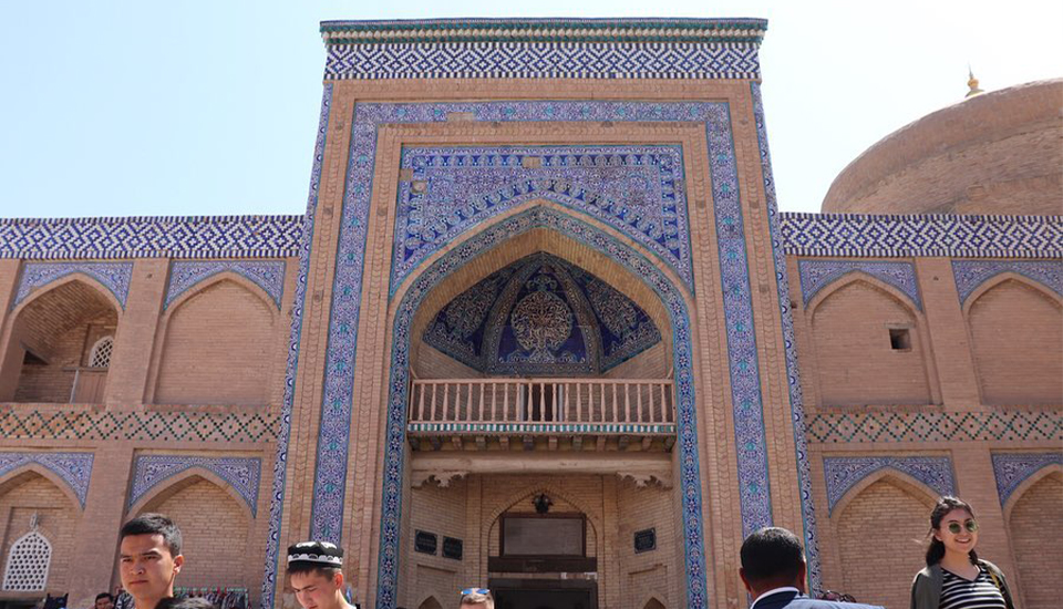 Alla Kulli Khan image