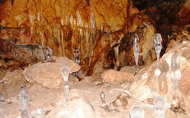 CHIL-USTUN CAVE image