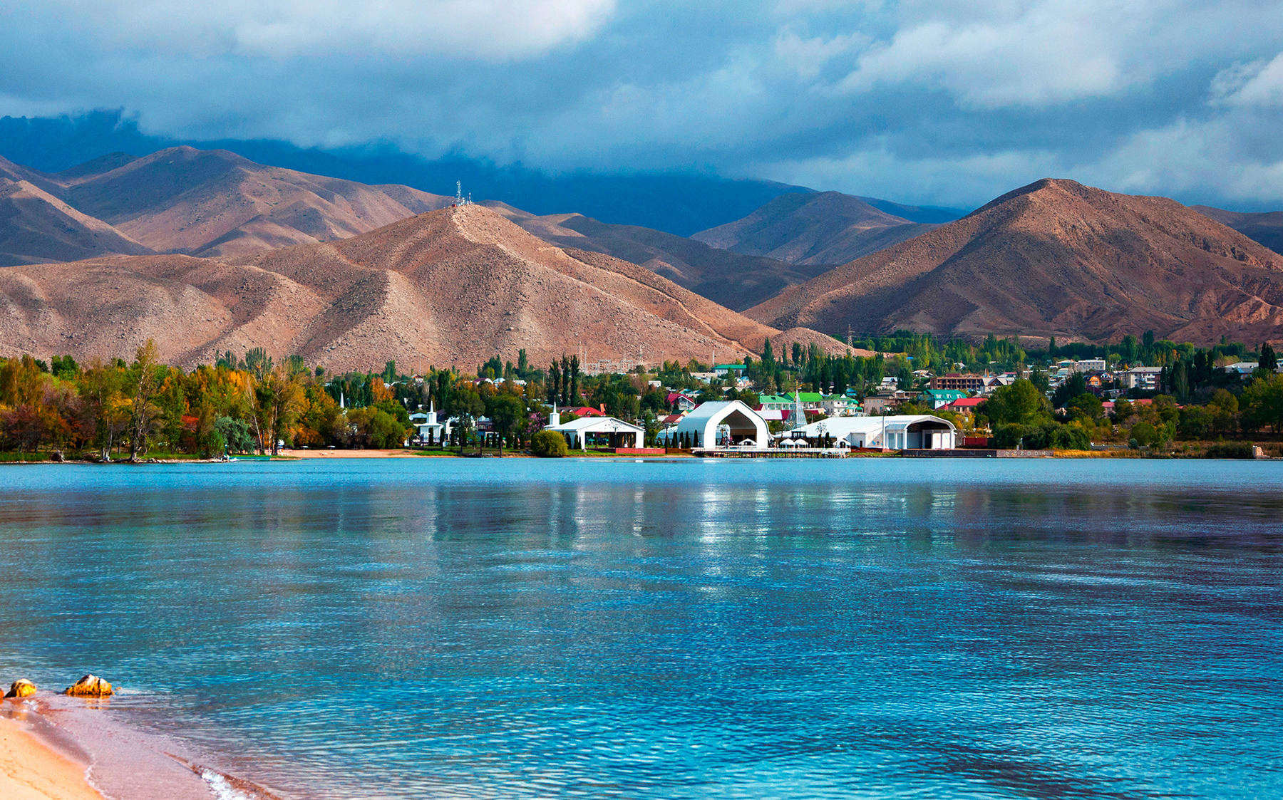 issyk-kul-lake image-5